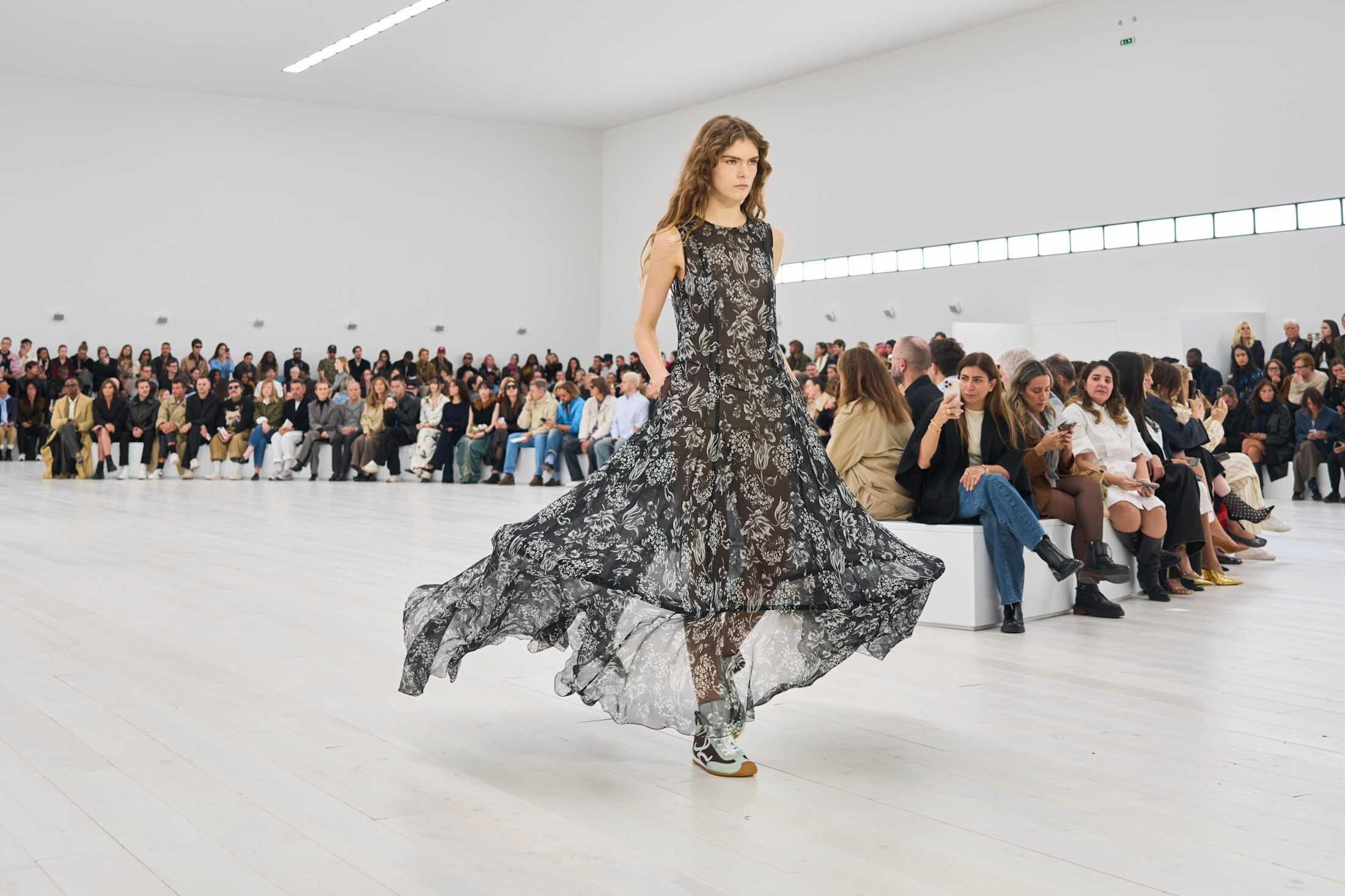 Datas das fashion weeks de 2025: guia completo, clica no link pra ver