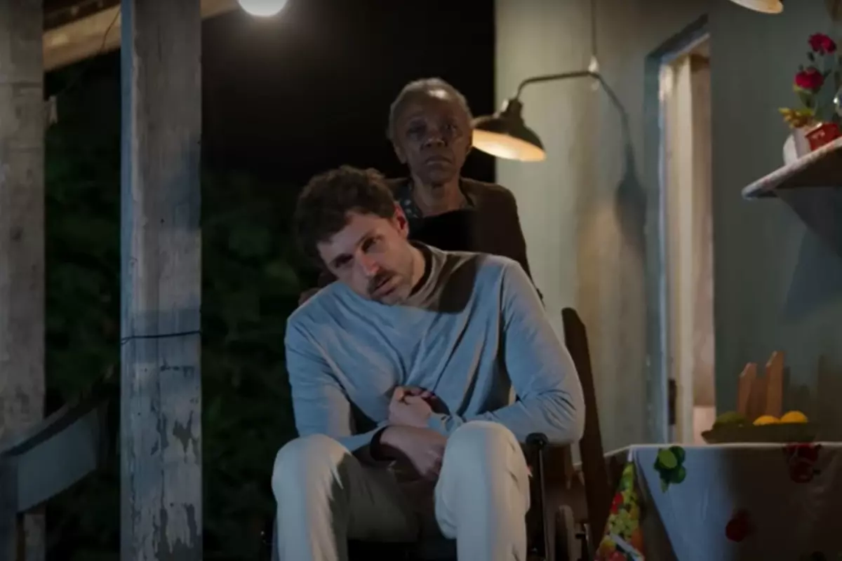 Quem foi Leonardo, filho de Odete, na primeira versão de Vale Tudo e agora no remake