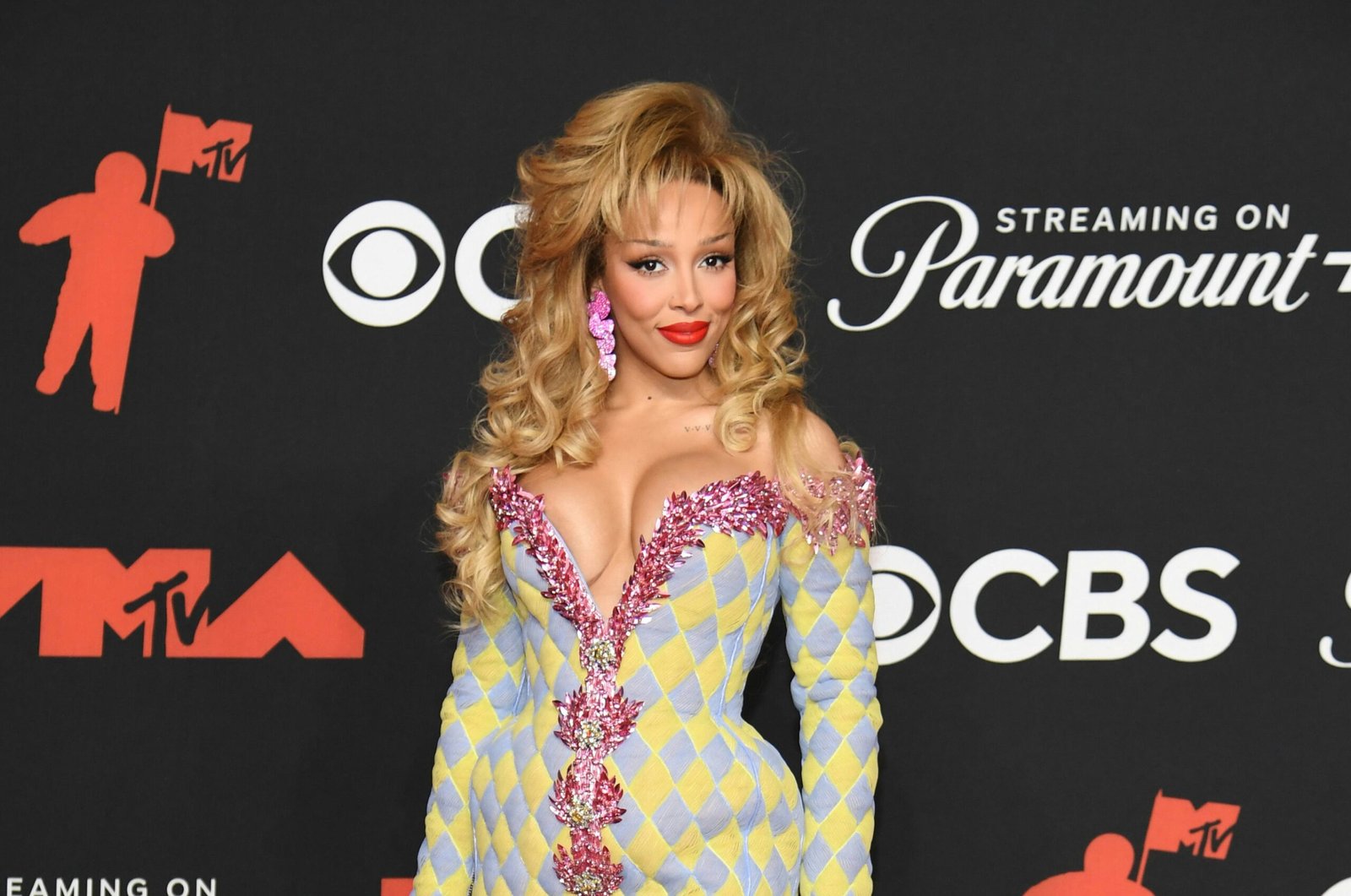 Looks do VMA 2025: Doja Cat, de Balmain